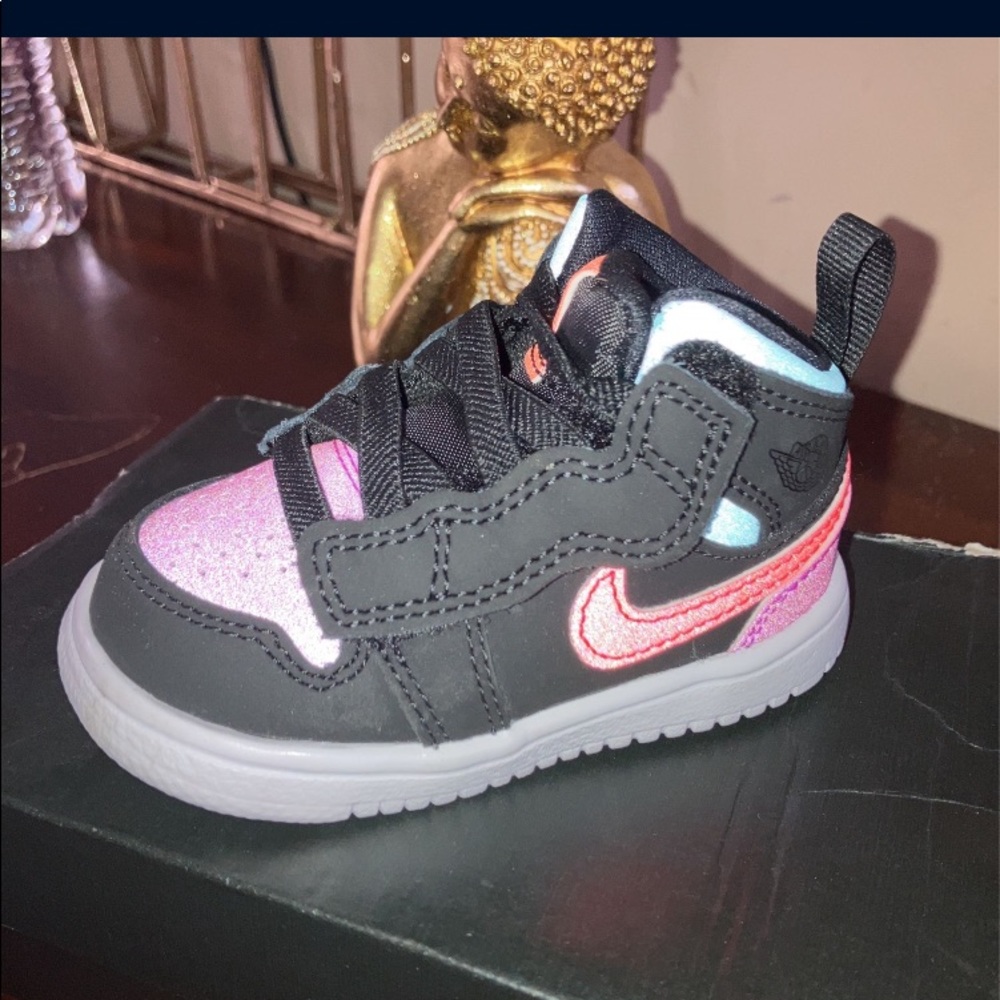 Baby shoes